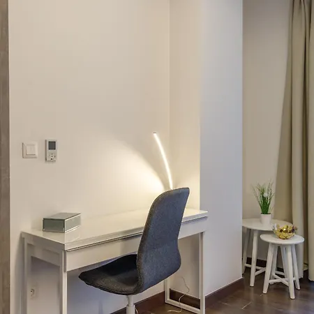 K40 Double Bedroom In The Center 아파트